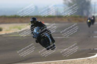 media/Sep-20-2025-TrackDaz (Sat) [[27f0cde673]]/B Group/220pm (Turn 9)/